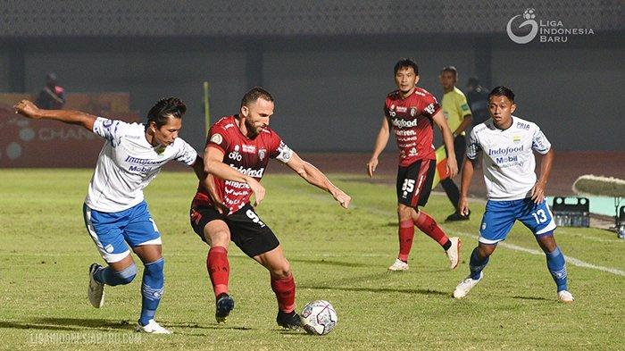 Hasil pertandingan Persib Bandung melawan Malut United dan statistik pemain